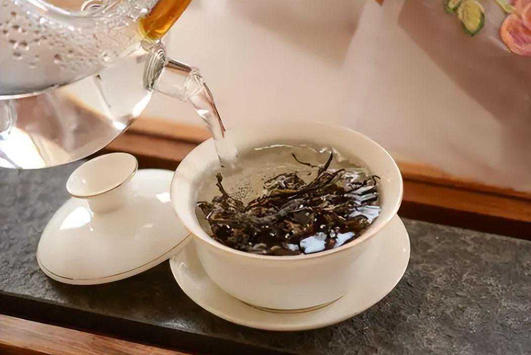 洗茶是洗掉脏东西还是洗掉了精华？什么茶都要洗吗？行家道出真相