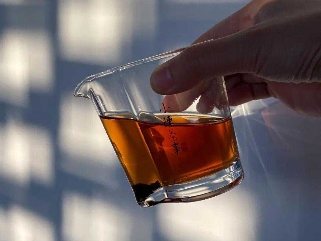 武夷岩茶的焙火，到底会如何影响茶香？看完3个问题，就很清楚了