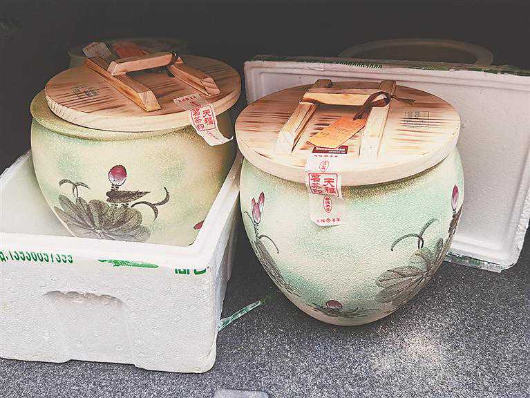 哈尔滨哈西大街435号天福茗茶：花25万买25斤茶叶，还缺斤少两