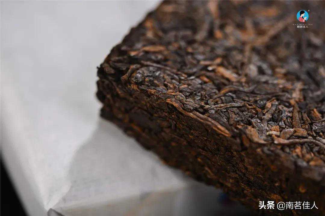 温润醇厚的2015《一砖》熟茶，这样冲泡，一口醉在馥郁稻香里