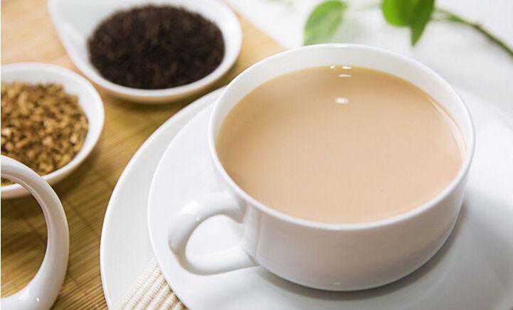 为什么英国人喝茶要加牛奶？到底是先加奶还是先加茶