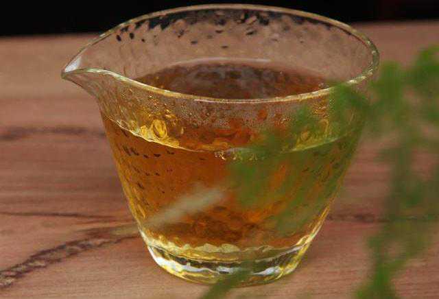 品茶是一门艺术，泡茶亦是一门学问，如何泡好一壶茶？