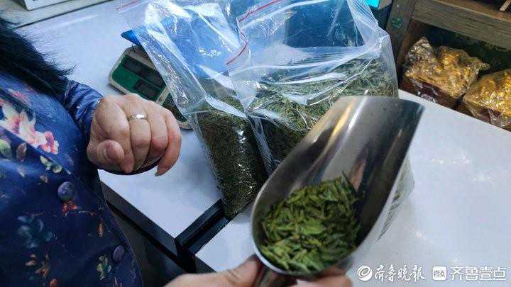 比去年来得晚一些！济南春茶陆续上市