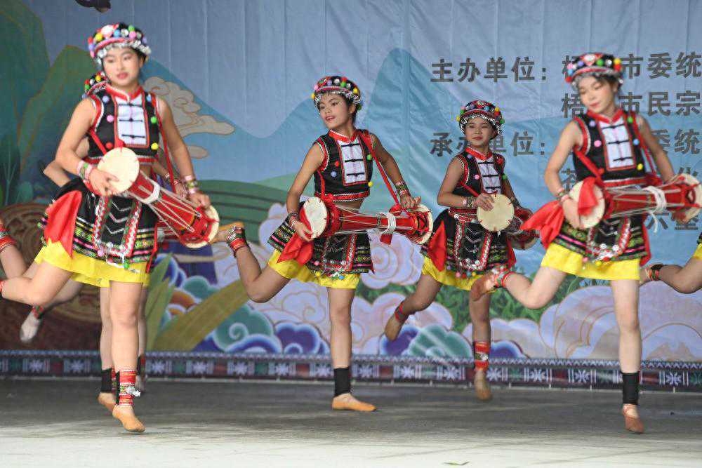 广西梧州举办开茶节