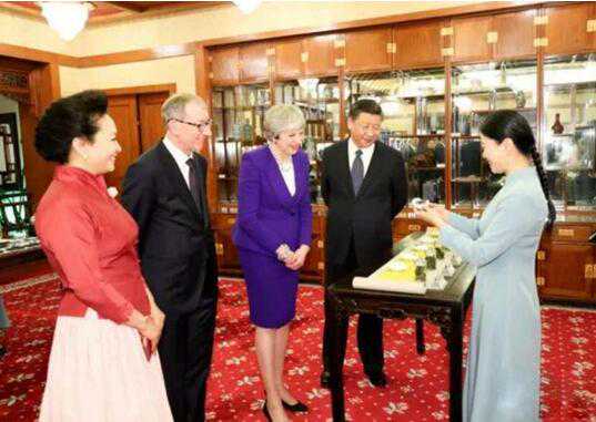 一杯茯茶带给英国首相的惊讶