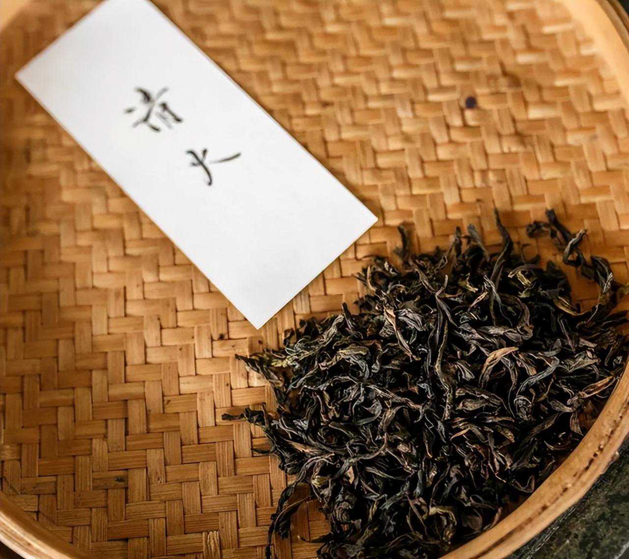 武夷岩茶的“焙火”到底神奇在哪里？