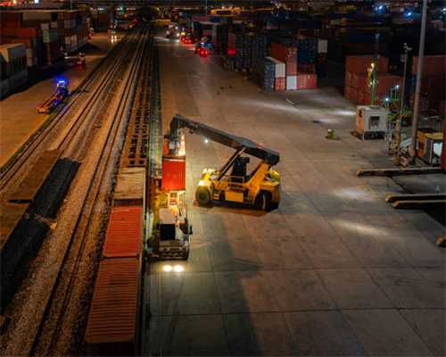 邓忠耀开展“醉”美百里茶廊花六片区项目建设推进情况调研